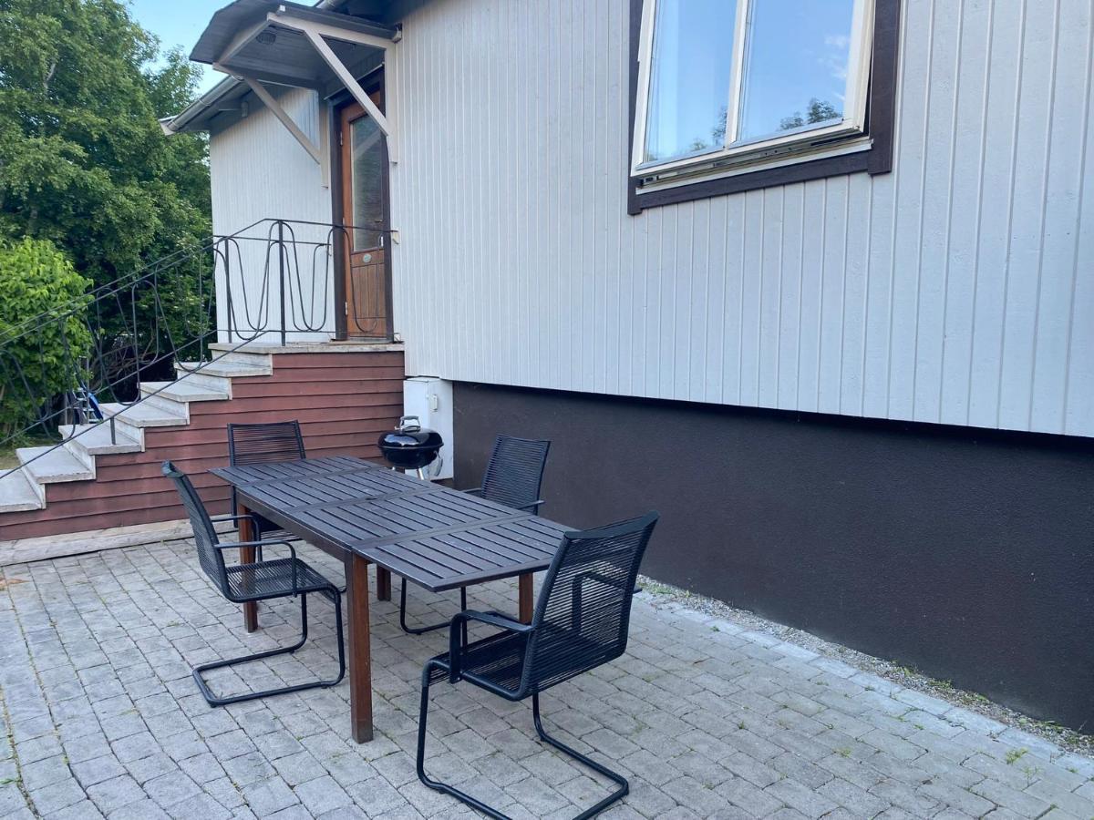 Cheerful Three Room Villa At Stroemstad City Center Zewnętrze zdjęcie